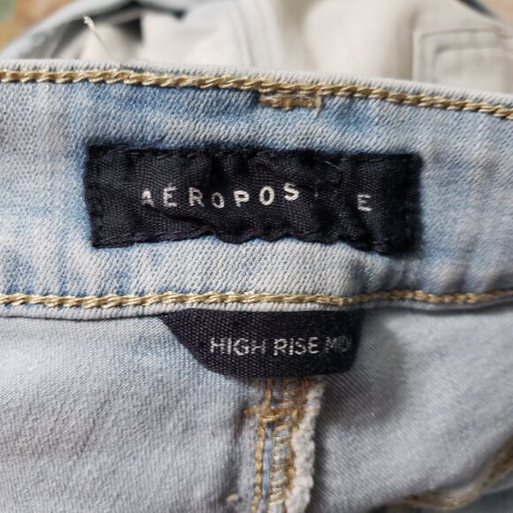 Aeropostale Hi Rise Midi cut off distressed ripped size 4 light blue jean shorts - Picture 5 of 6
